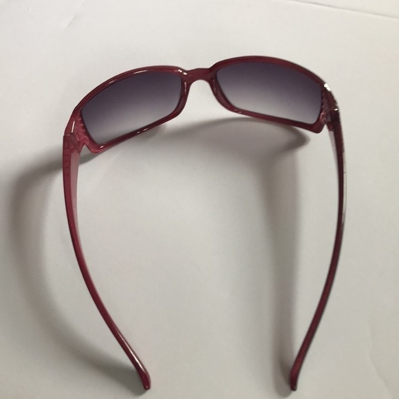 🏵2/$45🏵 Fashion Sunglasses - Picture 13 of 14